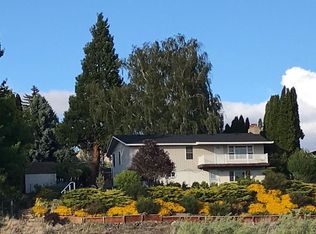 720 Cascadia Park Dr, Yakima, WA 98901
