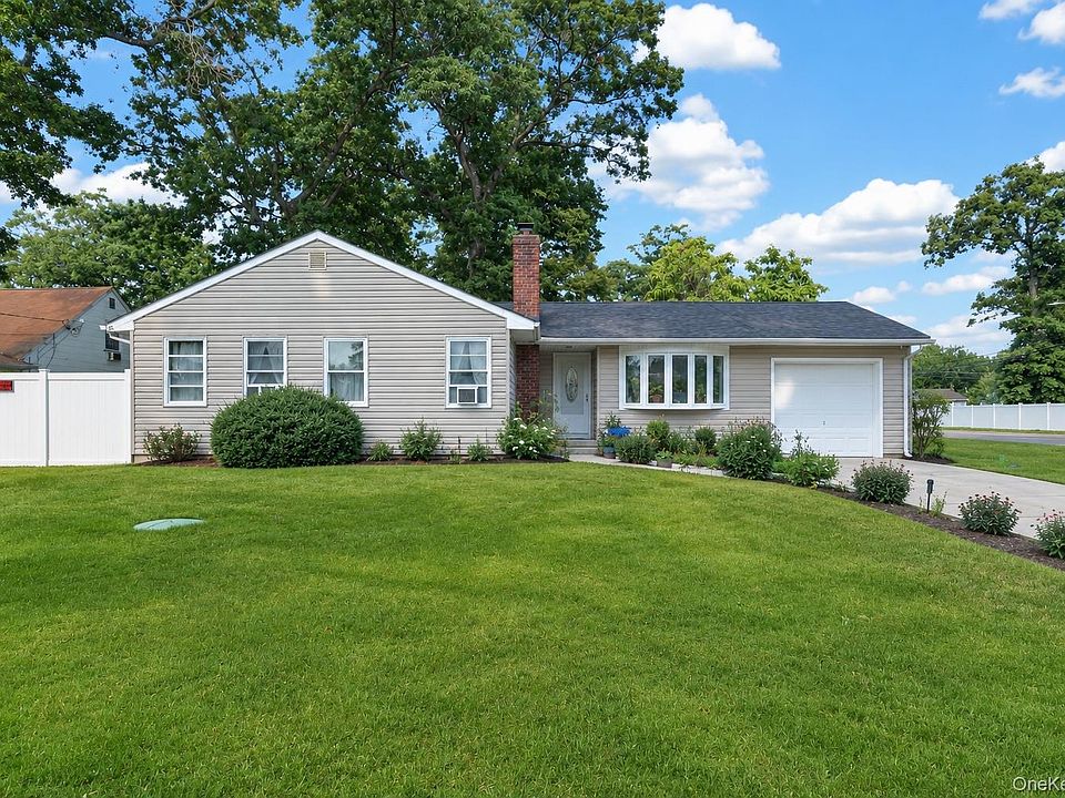 1st image of 25 Putnam Avenue