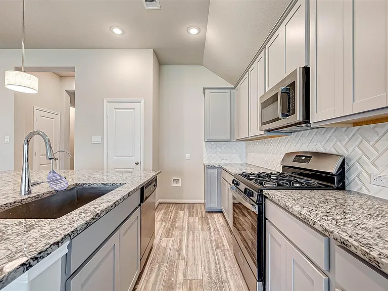 24014 Barnett Overlook — Photo 17