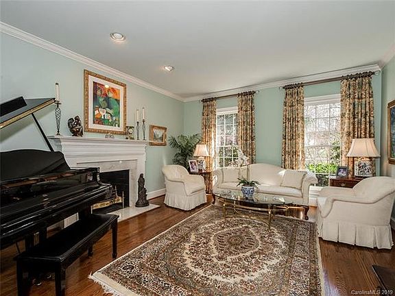4th image of 3700 Oldridge Ct