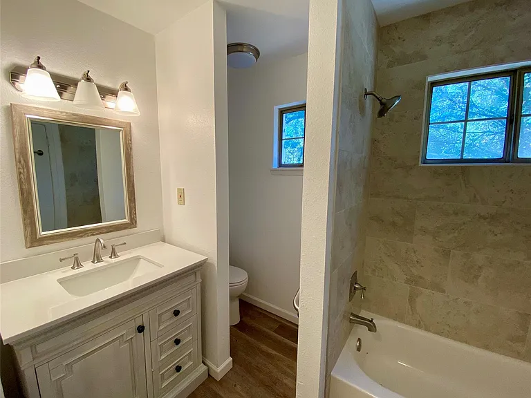 5502 Longhorn Lndg — Photo 14