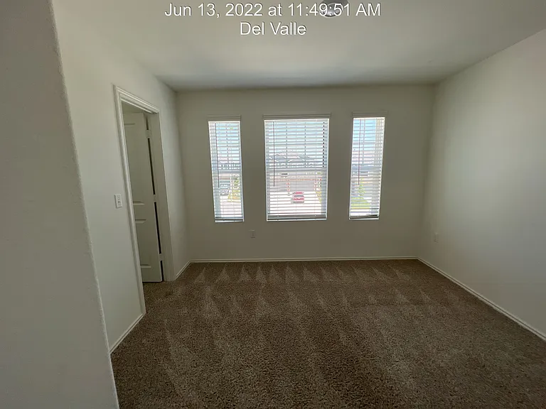 15209 Spruce Frost Cv #B — Photo 13