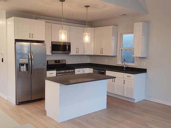 5th image of 1614 N Sedgwick St #2
