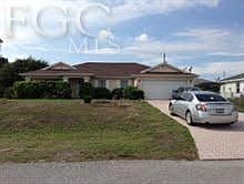 1st image of 808 NE 7th Pl