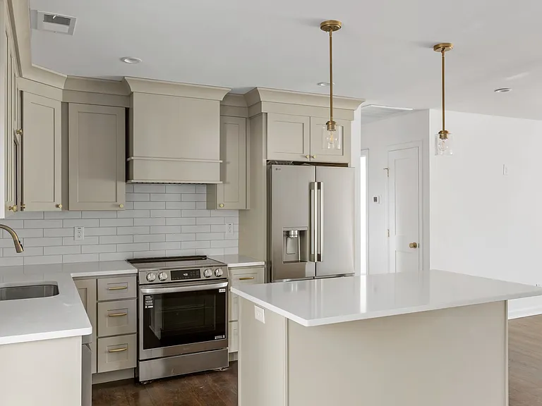 2480 Lantern St — Photo 9