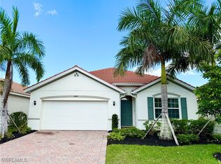 3040 Royal Gardens Ave, Fort Myers, FL 33916