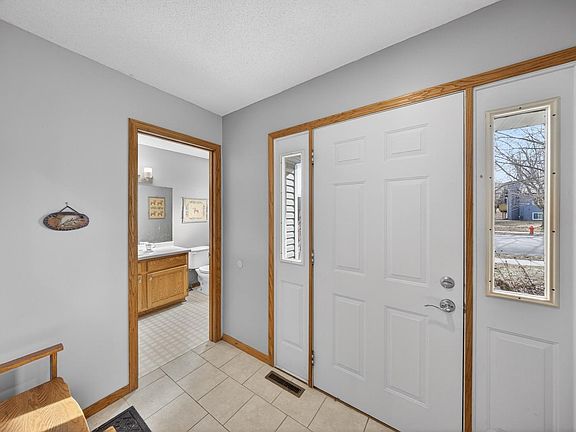 2nd image of 1401 36th St SW