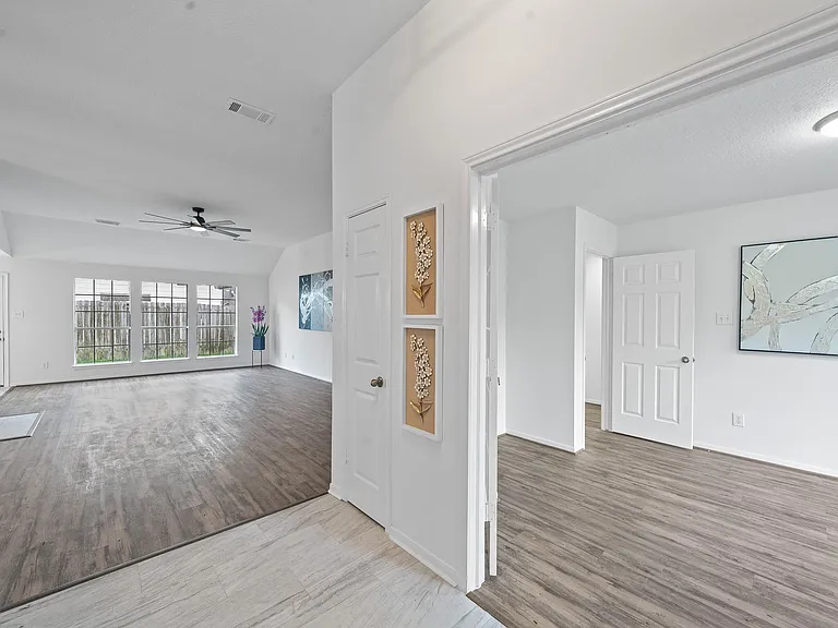 22719 Old Church Ln — Photo 3