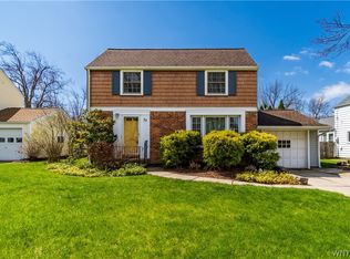 70 Bissell Dr, Amherst, NY 14226