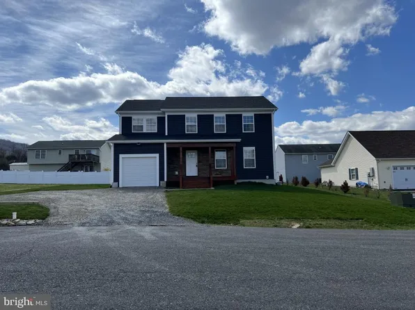 11 Sassafras Ln, Wardensville, WV 26851