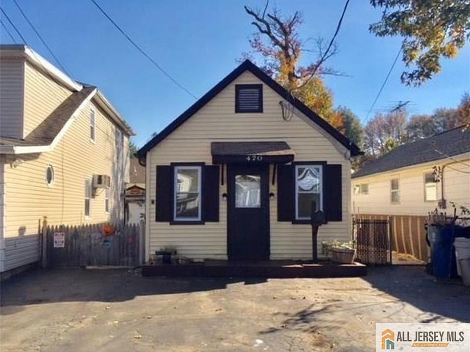1st image of 470 Brookside Ave