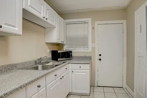 1935 Richmond Ave #1 Photo 1