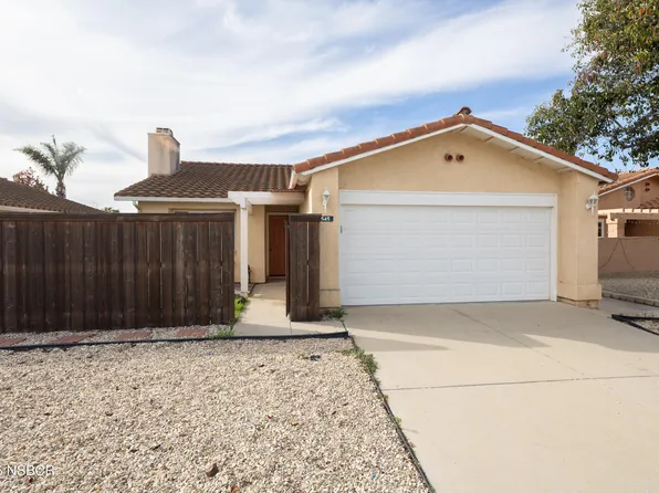545 E Santa Cruz Ct, Santa Maria, CA 93455