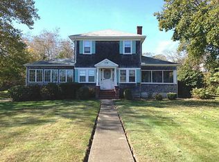 215 Ocean Rd, Narragansett, RI 02882