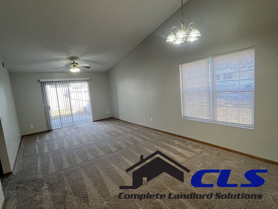 1st image of 582 College Ave