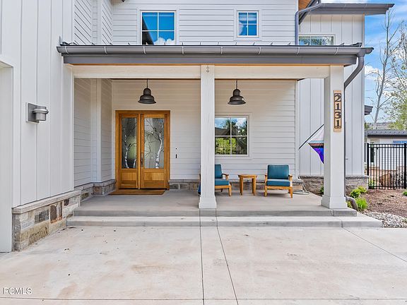 2nd image of 2131 Lucky John Dr