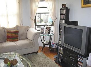 23 Pleasant St #14, Cambridge, MA 02139