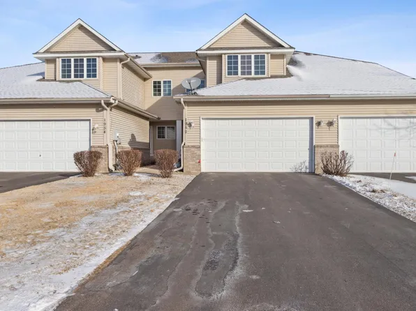 1952 Andrew Ct, Chanhassen, MN 55317
