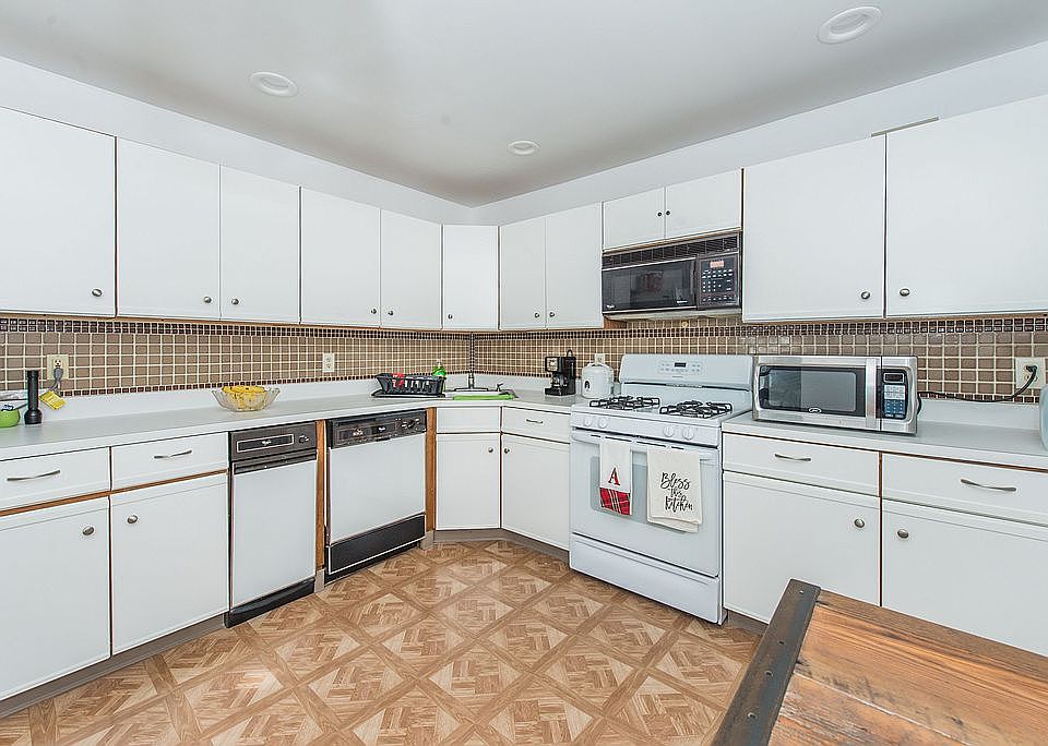 846 Juniper Way Mahwah, NJ, 07430 Apartments for Rent Zillow