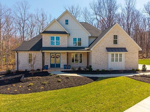 3rd image of 1204 Maclaren Pl