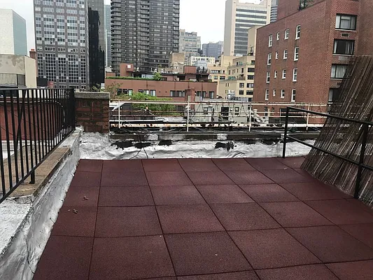 Rented by Sky Management | media 57