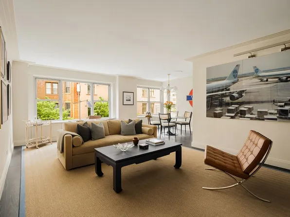 2 5th Ave APT 4R, New York, NY 10011