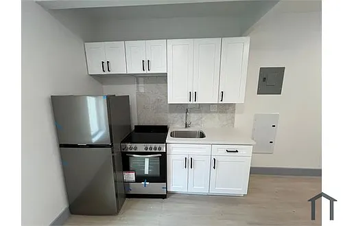 360 E 194th St #3C Photo 1