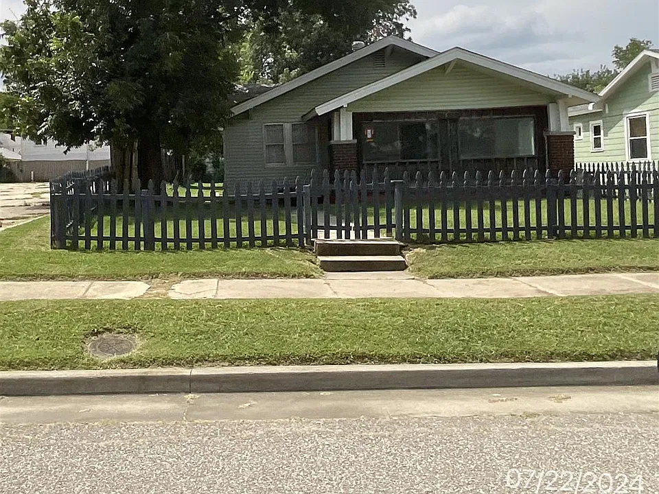 1922 NW 13th St