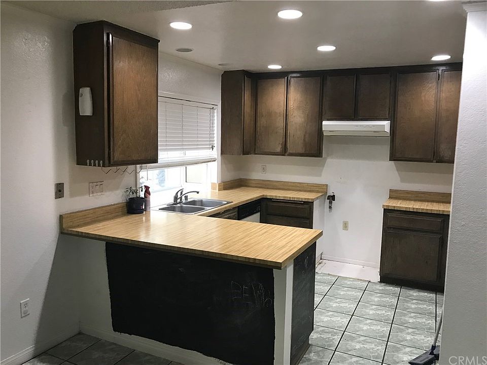 1st image of 7450 Encina Ave