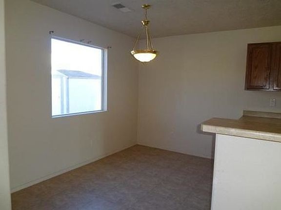3rd image of 721 Deerbrush Ct SW