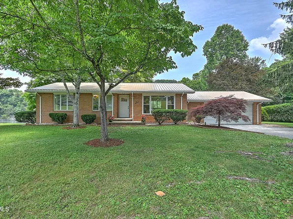 217 Patrick Henry Cir, Kingsport, TN 37663