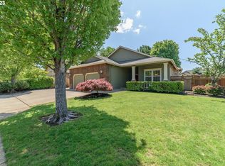 1221 Delrose Dr, Springfield, OR 97477