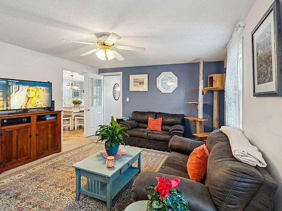 4th image of 71 Atlantic Avenue