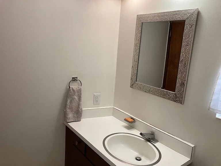 14407 Kingsley Ave — Photo 16