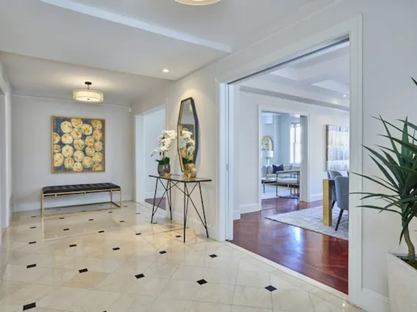 28 East 70th Street image 16 of 19