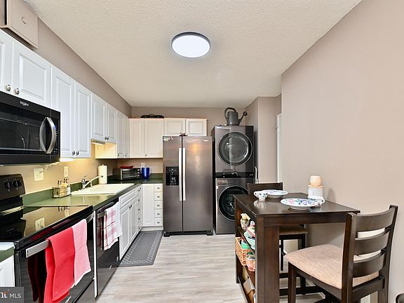 3rd image of 5901 Mount Eagle Dr APT 706