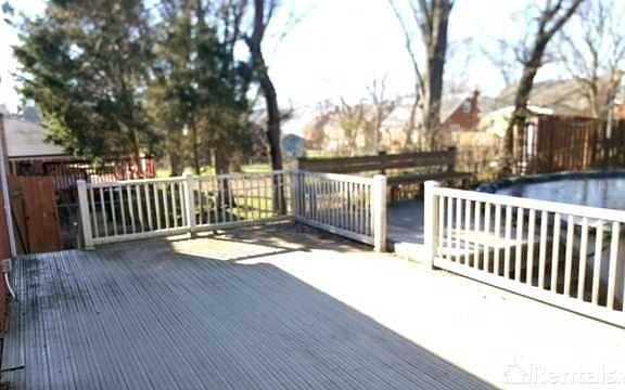 3rd image of 3659 Moonridge Dr