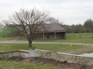 33606 S Bonar Rd, Creighton, MO 64739