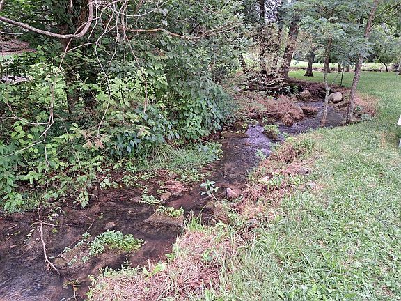 3rd image of 1980 Stone Dam Rd