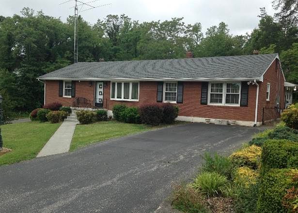 1st image of 4501 Tanglewood Ln