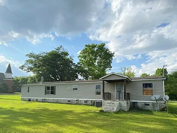 307 E 7th St, Ocilla, GA 31774