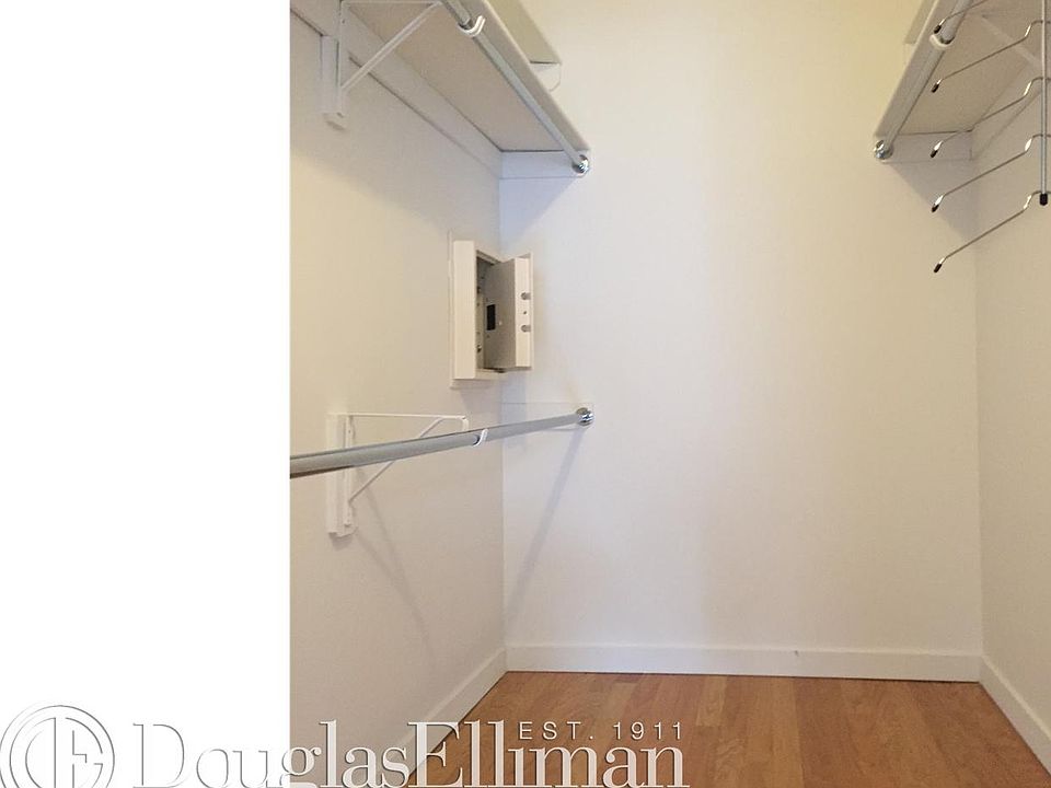 1st image of 555 W 23rd St APT S6l