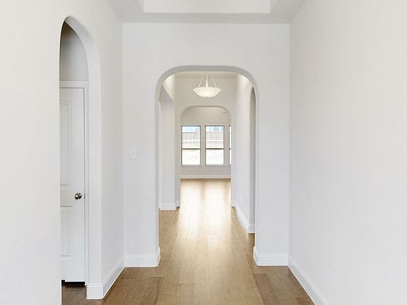 10328 Lola Road Kensington Floor Plan Foyer