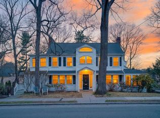 575 Chestnut St, Newton, MA 02468