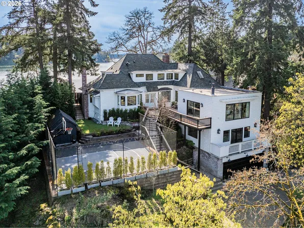 852 Northshore Rd, Lake Oswego, OR 97034