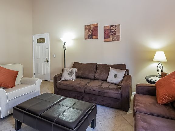 4th image of 3651 S Jasmine Ave #207