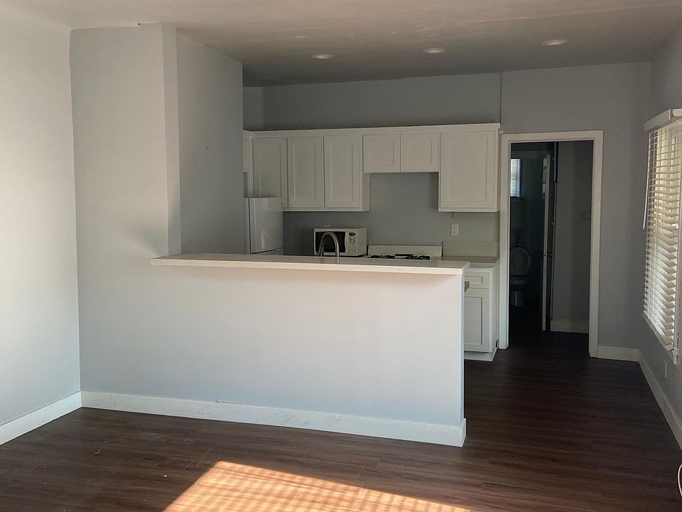 1st image of 312 Daisy Ave #312