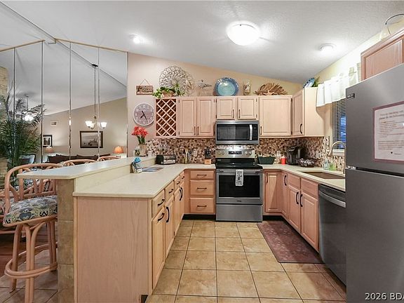 4th image of 611 Lazy Days Rd #W11