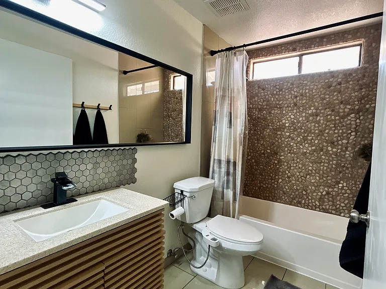 965 E Gila Ln — Photo 7