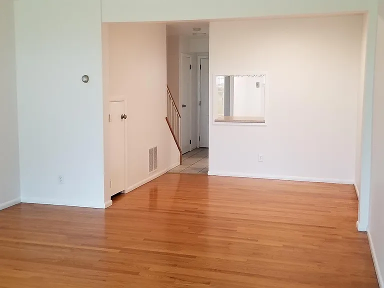 342 Fairmont Ave — Photo 12